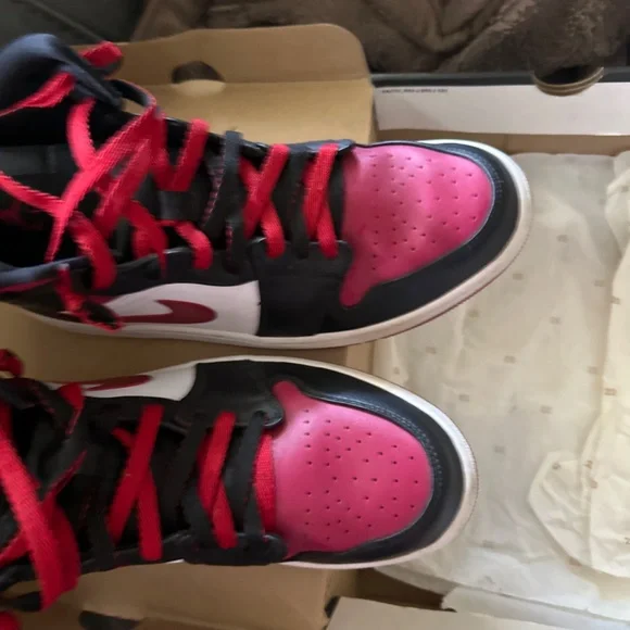 Jordan 1 - Picture 3 of 5